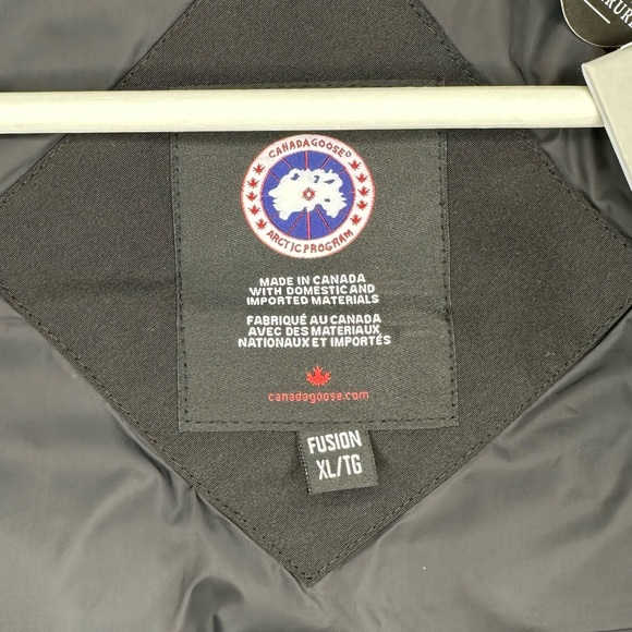 Canada goose jacket Size: XL BRAND NEW LIQUIDATION - Picture 3 of 11